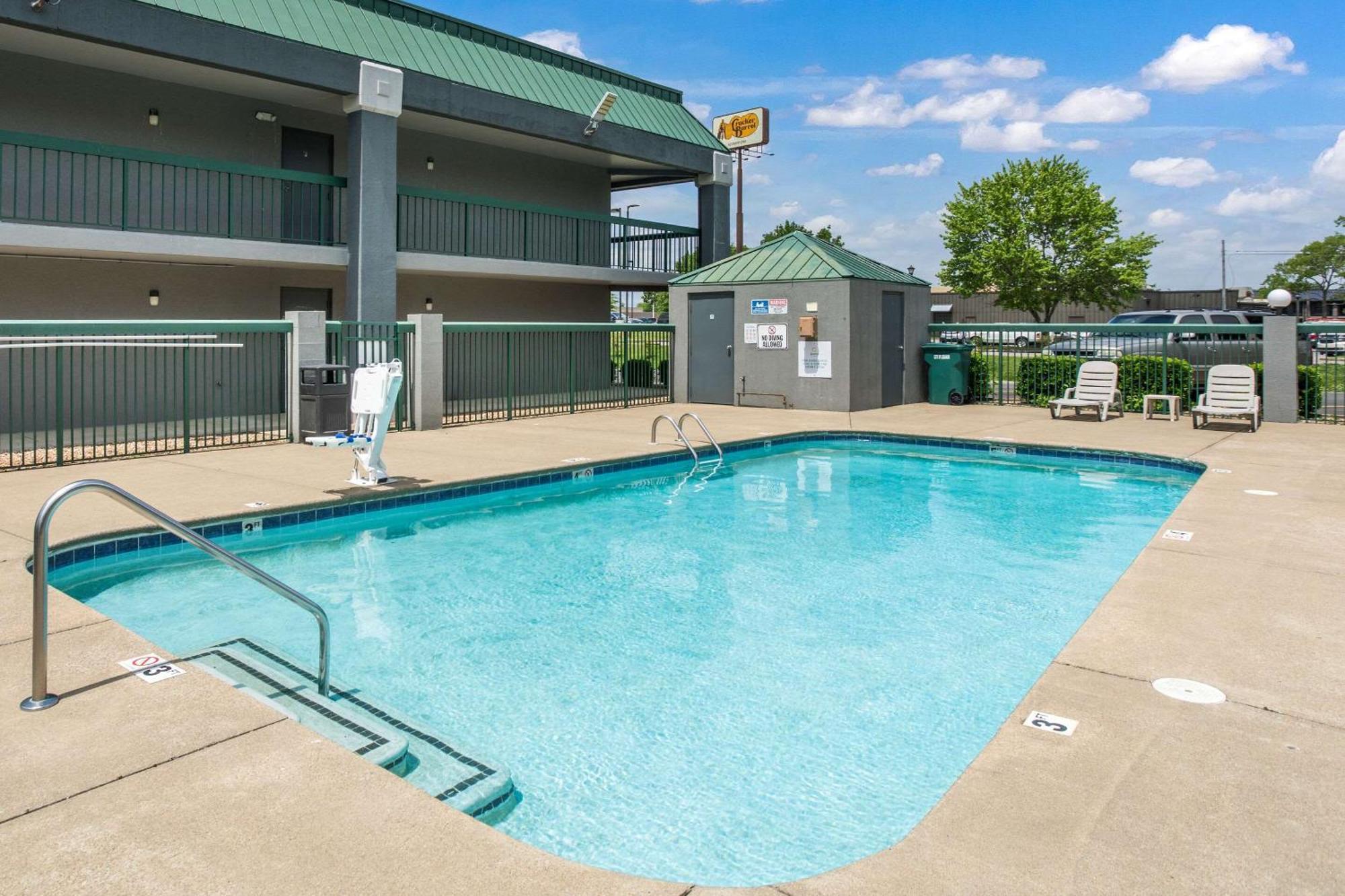 Quality Inn Lebanon Exterior photo